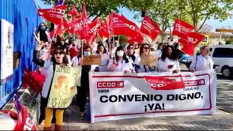 EuropaPress_4424284_concentracion_trabajadoras_ayuda_domicilio_ciudad_real (1)