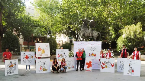 Presentaci&oacute;n del Sorteo de Oro de Cruz Roja en la plaza del Pilar de Ciudad Real.