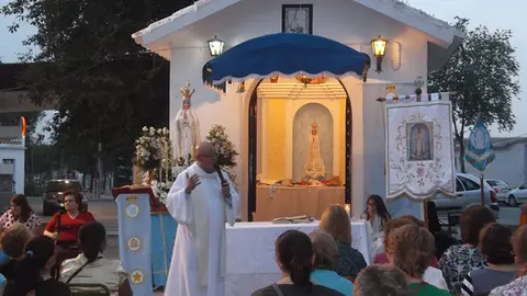 Foto de archivo de una misa de la virgen de F&aacute;tima.