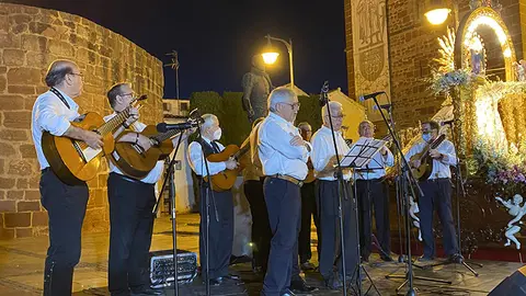 En la despedida de mayo, intervinieron seis agrupaciones corales.