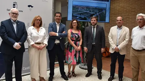 EuropaPress_4505764_acto_presentacion_pasarela_unira_ciudad_real_miguelturra