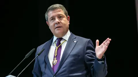 Puertollano (Ciudad Real), 31 de mayo de 2022.- El presidente de Castilla-La Mancha, Emiliano Garc&iacute;a-Page, preside el acto institucional celebrado con motivo del D&iacute;a de la Regi&oacute;n en Puertollano en el que se han entregado las distinciones con las que el Ejecutivo castellano-manchego premia la trayectoria de destacados vecinos e instituciones de la Comunidad Aut&oacute;noma. (Fotos: D. Esteban Gonz&aacute;lez - A. P&eacute;rez Herrera // JCCM)