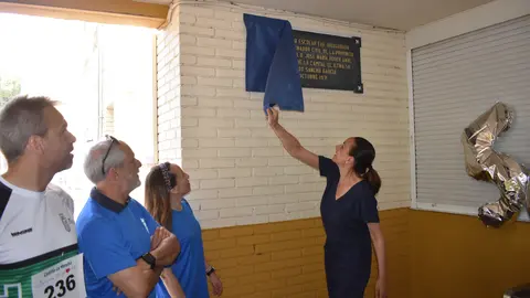 EuropaPress_4515788_alcaldesa_eva_maria_masias_actividades_ceip_jorge_manrique_50_aniversario
