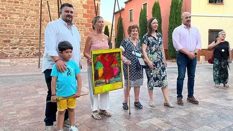 La alcaldesa, Rosa Melchor, asist&iacute;a al acto de presentaci&oacute;n de estas fiestas que ya son las fiestas de todo el pueblo, con el cartel que vuelve a ser del pintor Salva Samper.