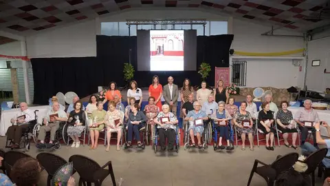 20220620_Reconocimiento-mayores-de-85-y-100-a&ntilde;os001_AdeAlba