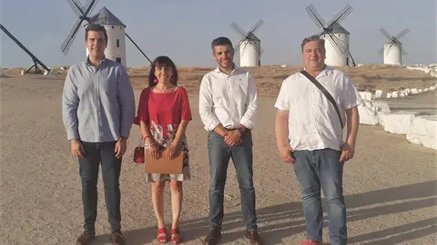 Foto con representantes de FAPE