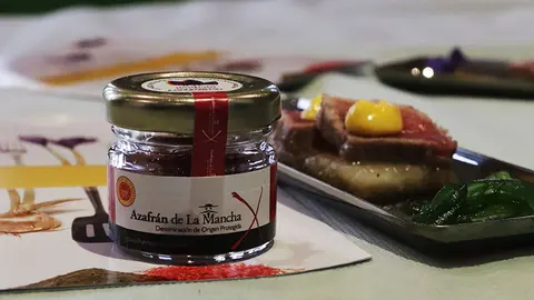 El restaurante &lsquo;Casa Pepe&rsquo; de Carri&oacute;n de Calatrava propuso primero un tataki de at&uacute;n rojo sobre mel&oacute;n de Membrilla con aceite y mayonesa elaboradas con azafr&aacute;n de la Mancha.
