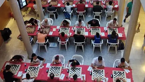 Se trata de uno de los torneos m&aacute;s importantes del pa&iacute;s que organiza el Club de Ajedrez Los Molinos.