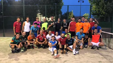 Semana de la Juventud, futp&aacute;del adultos