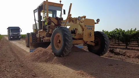 500 Toneladas de &aacute;rido incorporadas al Camino de los Regates.