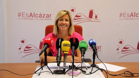 EuropaPress_4653460_portavoz_equipo_gobierno_ana_isabel_abengozar_rueda_prensa
