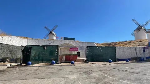 La Fuente del Ca&ntilde;o es una fuente de manantial que abastec&iacute;a a los vecinos de Campo de Criptana, una de las fuentes m&aacute;s importantes para el abastecimiento de muchos de los barrios de la localidad.