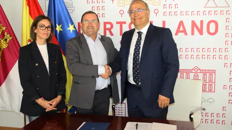 07092022_FirmaConvenioCultural_RepsolAyto (3)