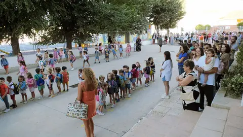 1.260 ni&ntilde;os y ni&ntilde;as de las etapas de Infantil y Primaria han vuelto al cole tras las vacaciones estivales.