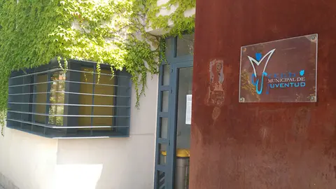 Entrada del centro municipal de Juventud de Tomelloso.