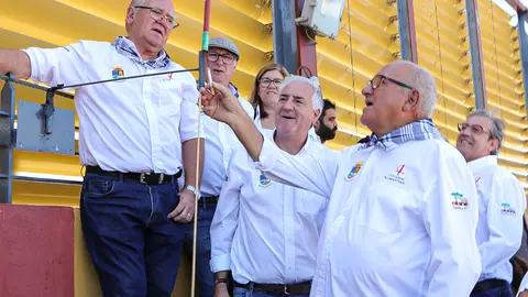 Carmelo Garc&iacute;a, prendiendo la mecha el &uacute;ltimo d&iacute;a de Encierros