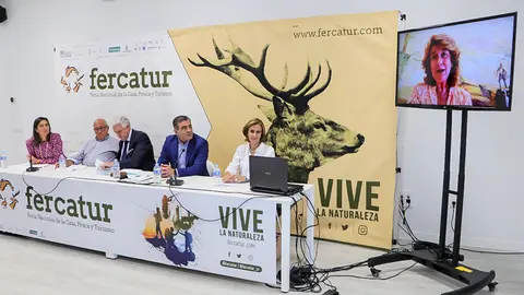 Virginia L&oacute;pez, Carmelo Garc&iacute;a, Jos&eacute; Lozano, Eusebio Portillo, Isabel Fern&aacute;ndez y, en la pantalla, Silvia Palmero