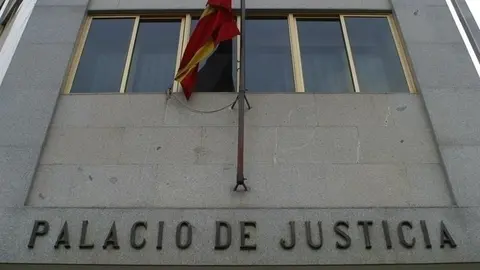 EuropaPress_1882221_condenan_cinco_anos_acusado_abusar_sexualmente_hermana_menor_edad_mientras