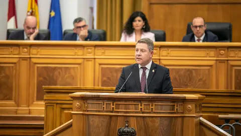 Toledo, 4 de octubre de 2022.- El presidente de Castilla-La Mancha, Emiliano Garc&iacute;a-Page, interviene en el Debate del Estado de la Regi&oacute;n que se celebra en las Cortes de Castilla-La Mancha. (Fotos: D. Esteban Gonz&aacute;lez // JCCM)
