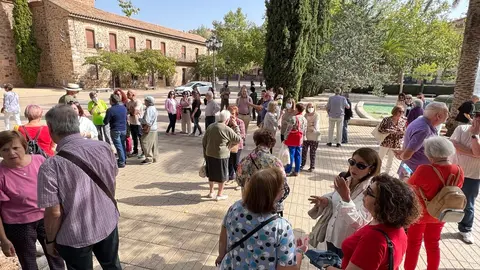 EuropaPress_4727446_vecinos_comerciantes_puertollano_expresan_inquietud_obras_calle_ancha