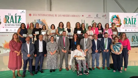 Mujer Rural Porzuna, homenajeadas y autoridades