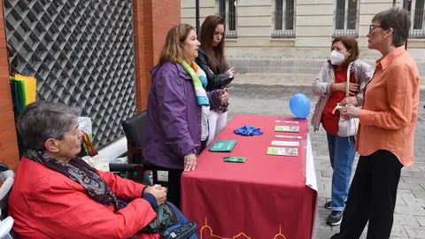 EuropaPress_4758175_vicepresidenta_diputacion_ciudad_real_petra_sanchez_bonales_miembros_acrear
