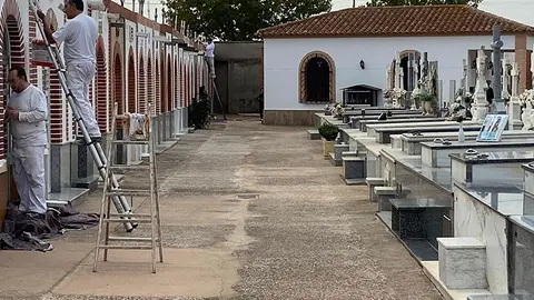 Operativo de limpieza y seguridad en el cementerio de Bola&ntilde;os.