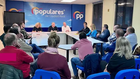 FOTO  REUNION  VICESECRETARIA CAPITAL CON EMPRESARIOS (002)