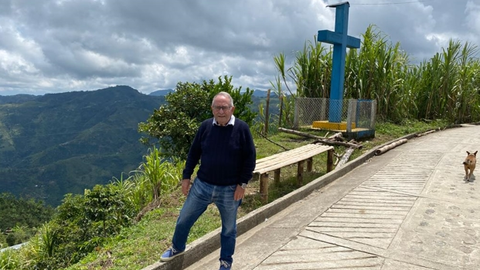 Manuel G&oacute;mez Hern&aacute;ndez en tierras colombianas