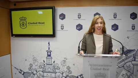 Mariana Boadella portavoz equipo de gobierno JGL 14 noviembre 02