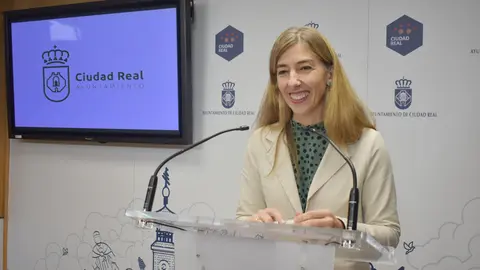 Mariana Boadella portavoz del equpo de gobierno  Ayto Ciudad Real JGL 21 de noviembre 2022 01