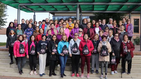 Participantes en la marcha senderista, antes de su partida a la Huerta Cu&eacute;llar