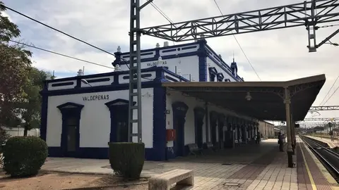 EuropaPress_4885691_estacion_adif_valdepenas