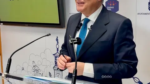 EuropaPress_4891601_portavoz_pp_ciudad_real_paco_canizares (1)