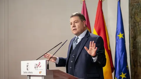 EuropaPress_4958380_jefe_ejecutivo_regional_emiliano_garcia_page_preside_firma_convenios
