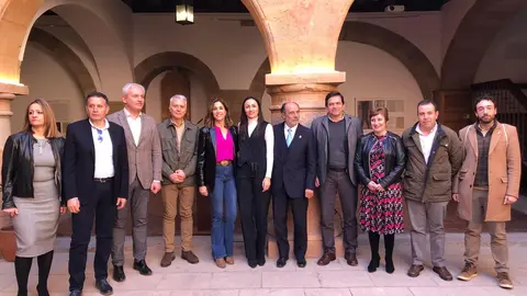 FOTO PRESENTACION CANDIDATURA CARMEN MARIA MONTALBAN AYTO INFANTES