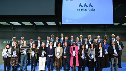 EuropaPress_4992860_ndp_edicion_pajaritas_azules_premia_ayuntamientos_cataluna_compromiso