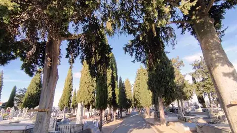 Cementerio de Almod&oacute;var del Campo.  Fuente: twitter.com/aytoalmodovarcp