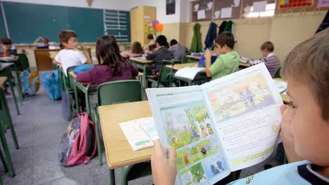 aula-crucifijo-religion-escuela3