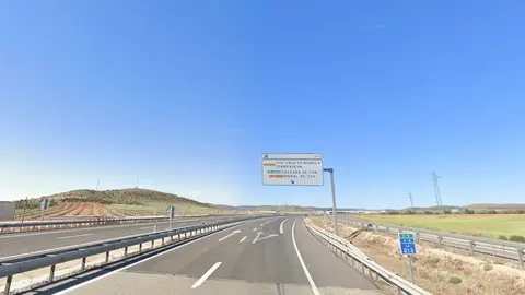 Cortada la A-4 sentido Madrid en Santa Cruz de Mudela.