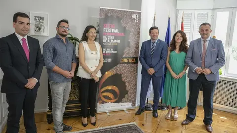 El presidente de la Diputaci&oacute;n de Ciudad Real, Miguel &Aacute;ngel Valverde Menchero, ha asistido esta ma&ntilde;ana en Madrid a la presentaci&oacute;n del Sexto Festival Internacional de Cine de Almagro