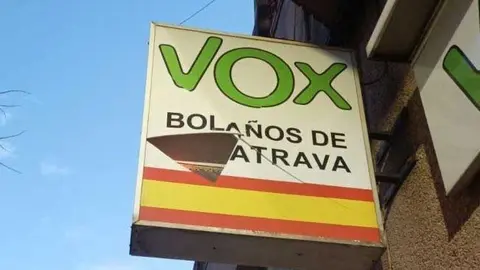 vox-bola&ntilde;os