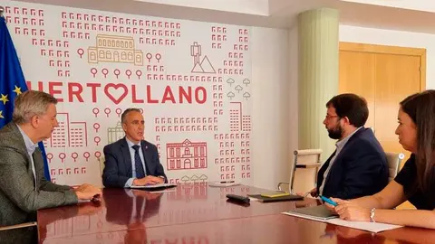 REUNI&Oacute;N-DEL-COIIM-CON-EL---ALCALDE-DE-PUERTOLLANO-(002)