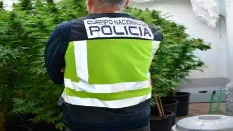 polic&iacute;a-nacional