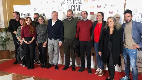 Cine-y-autoridades-(002)