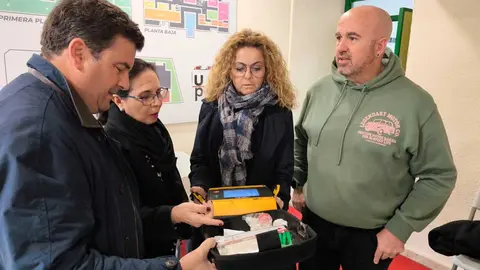 entrega-desfibrilador-1-(002)