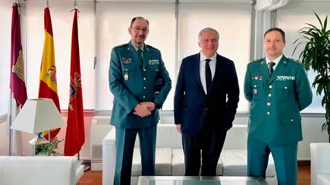 Reuni&oacute;n-Ca&ntilde;izares-con-Guardia-Civil-(002)