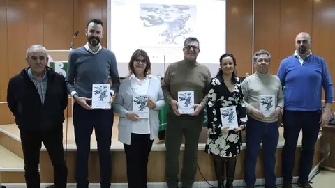 EuropaPress_5734252_presentacion_libro_quiero_apagar_luz_mirarte_101_dias_madre_marciano