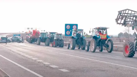 carretera-cortada-en-tomelloso