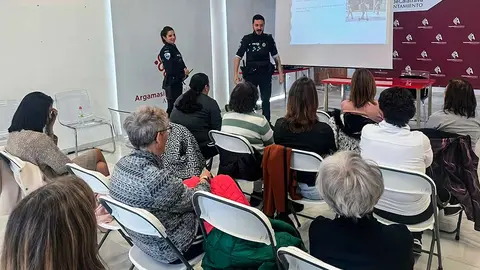 patinete-el&eacute;ctrico-polic&iacute;a